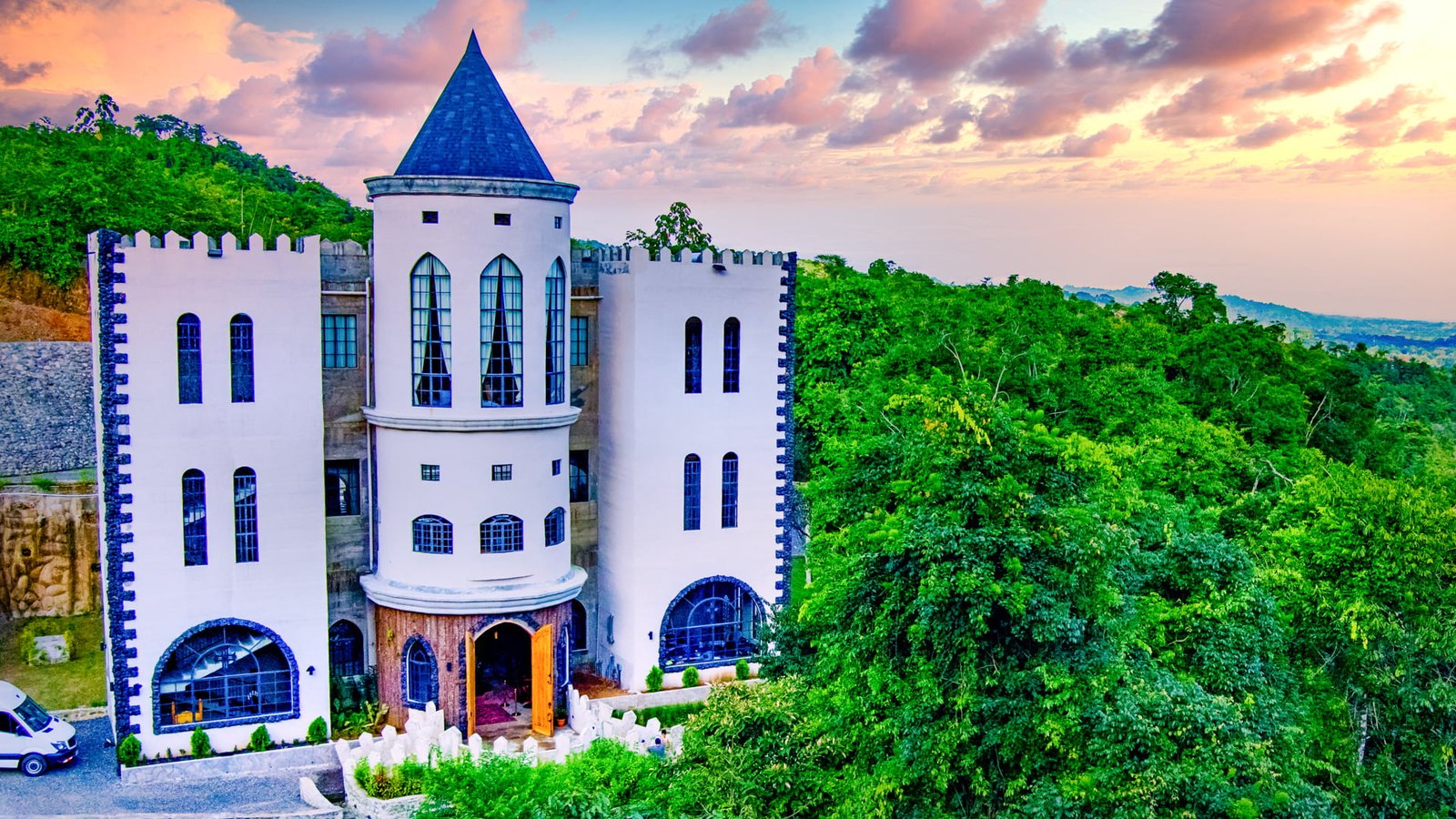 Costa Rica Destination Wedding - The Castle of Oz - Wedding Venue