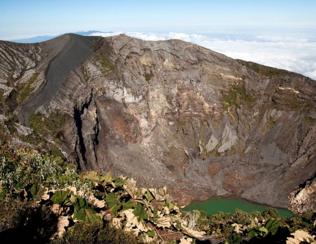 Photo of one of the 5 most active volcanoes in Costa Rica, volcan irazu
